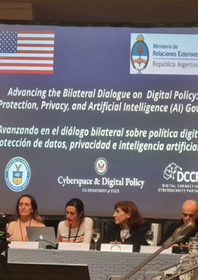 ADC debatió sobre IA, política digital y privacidad en un evento entre Argentina y EE.UU.